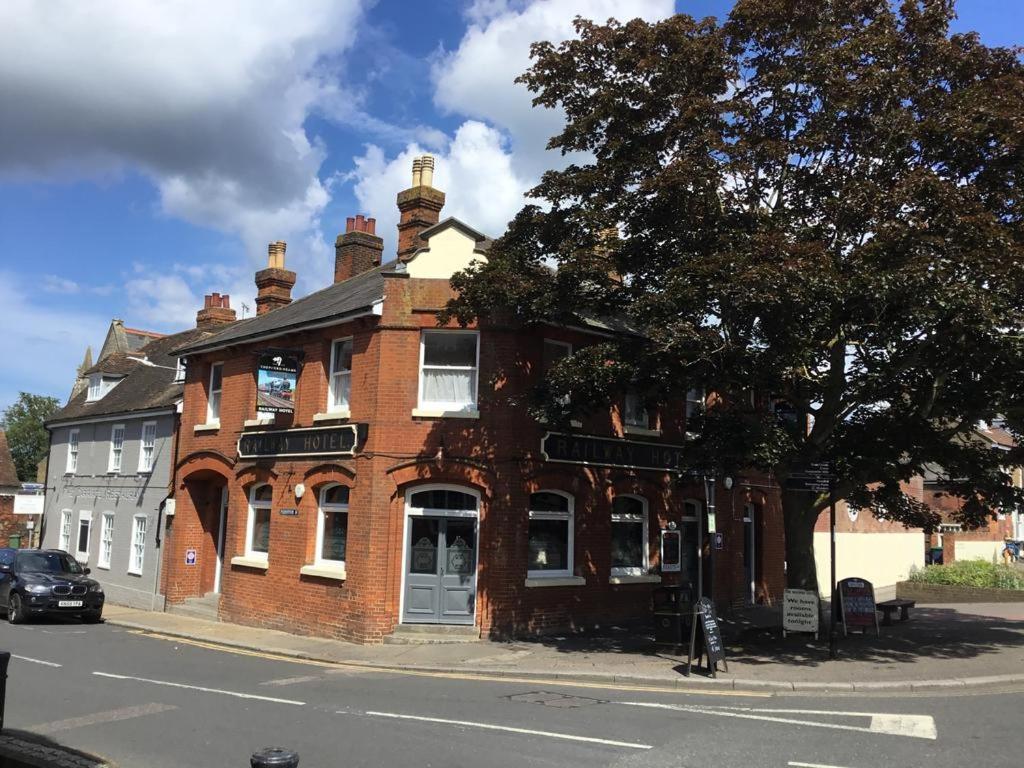 Railway Hotel Faversham Exterior foto